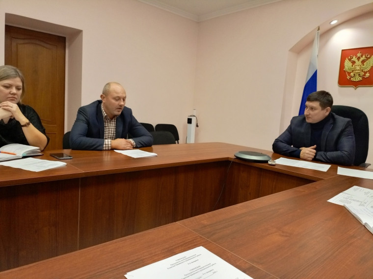 В ЧАМЗИНКЕ ОБСУДИЛИ МЕРЫ ПО НЕДОПУЩЕНИЮ НА ТЕРРИТОРИИ РАЙОНА ПРЕСТУПЛЕНИЙ ТЕРРОРИСТИЧЕСКОЙ НАПРАВЛЕННОСТИ. В ЧАМЗИНКЕ ОБСУДИЛИ МЕРЫ ПО НЕДОПУЩЕНИЮ НА ТЕРРИТОРИИ РАЙОНА ПРЕСТУПЛЕНИЙ ТЕРРОРИСТИЧЕСКОЙ НАПРАВЛЕННОСТИ.